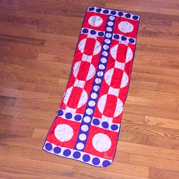 RARE VERA VTG red White blue silk rectangle scarf - Picture 1 of 4